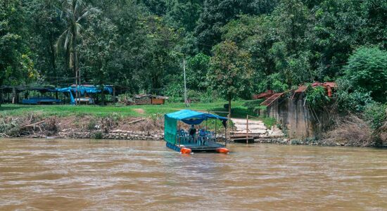 Vang Vieng River and Boat 1